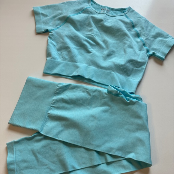 2 piece work out legging set - Picture 2 of 6